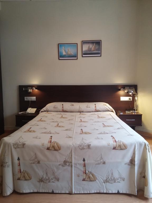 Hotel Nautico Виго Екстериор снимка