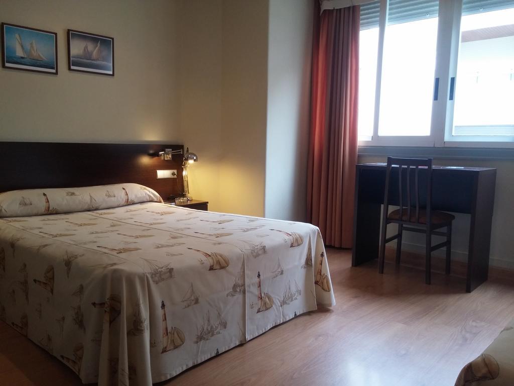 Hotel Nautico Виго Стая снимка