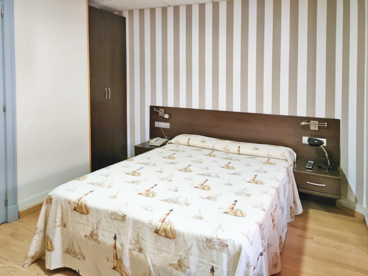 Hotel Nautico Виго Екстериор снимка