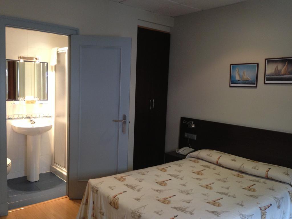 Hotel Nautico Виго Екстериор снимка